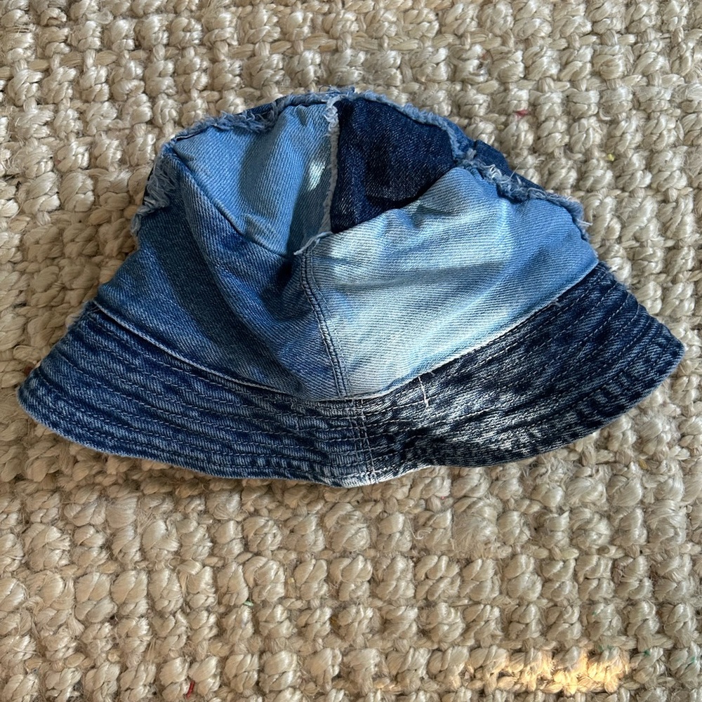 Zara unisex bucket hat
